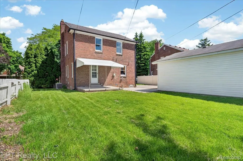 13171 Mercier Street Southgate City MI 48195