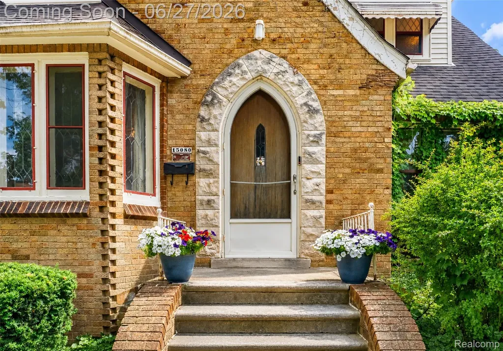 15080 Artesian Street Detroit City MI 48223