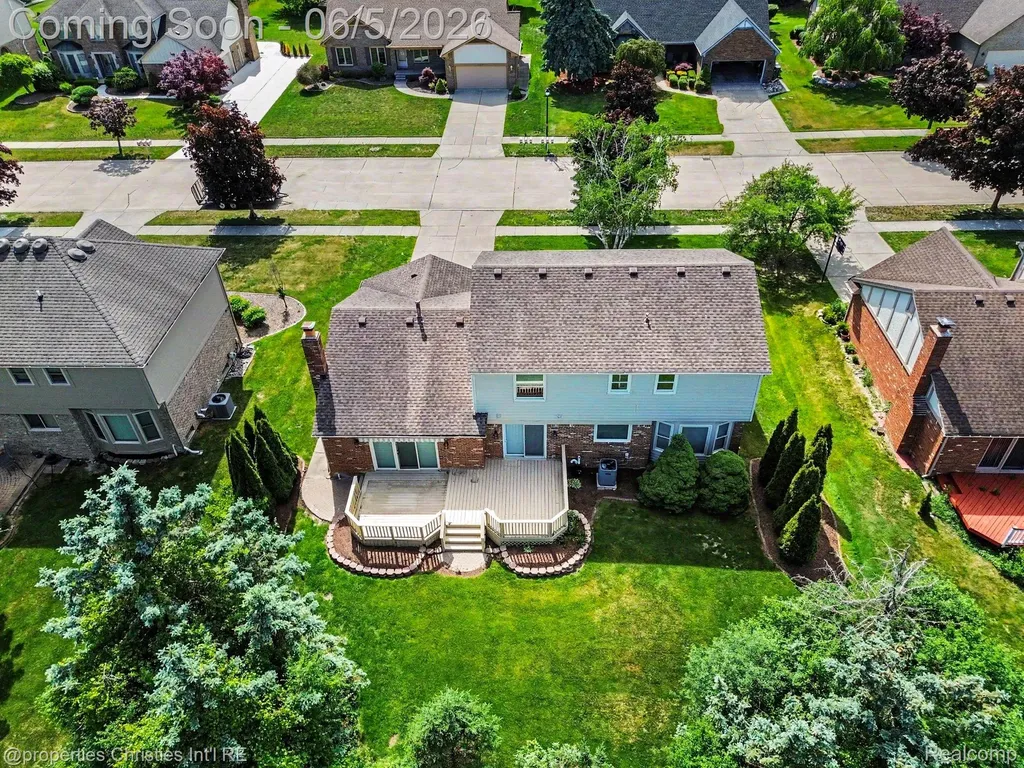 18454 Queensbury Drive Livonia City MI 48152