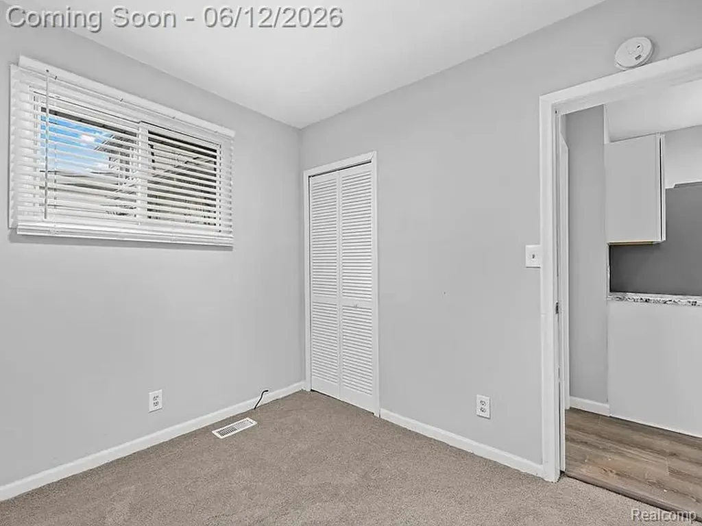 419 W 12 Mile Road Royal Oak City MI 48073
