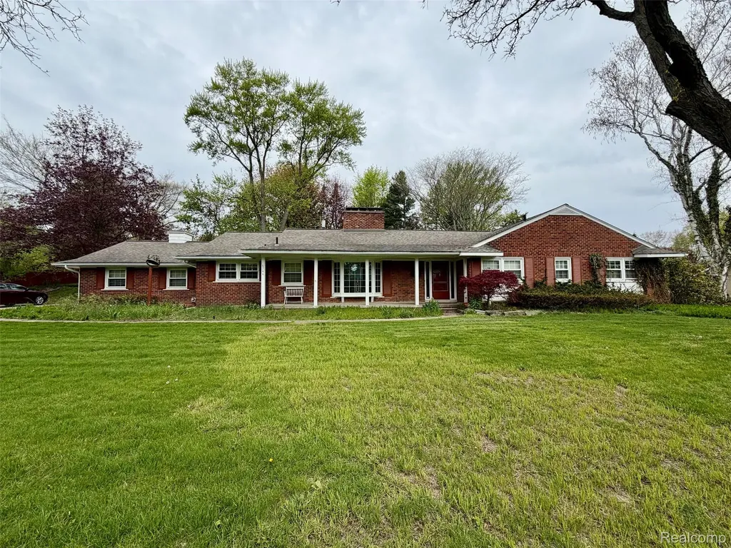 6744 Whysall Road Bloomfield Hills City MI 48301