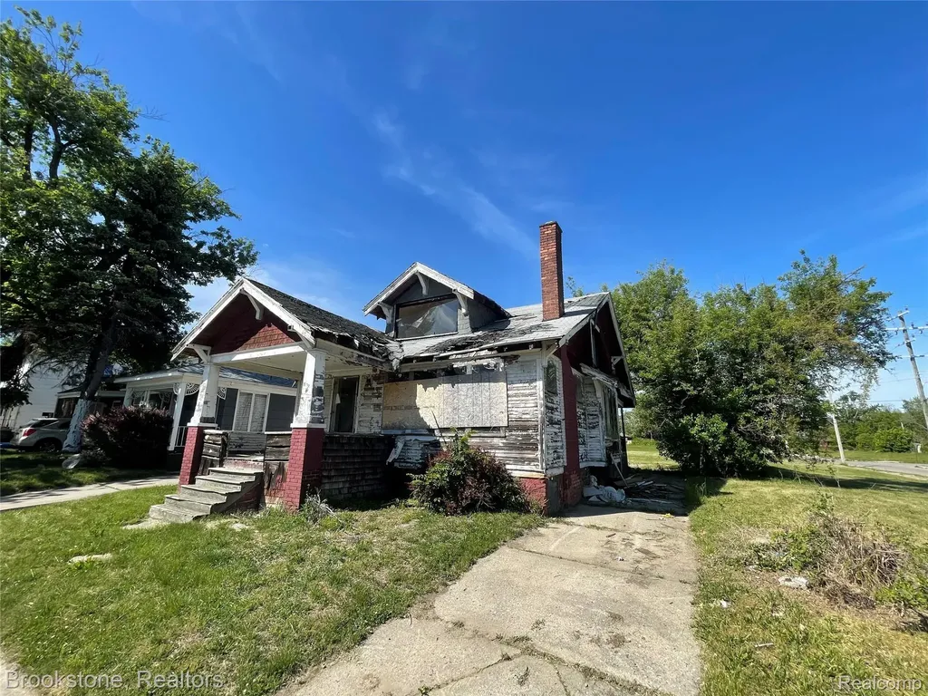 12610 Hamburg Street Detroit City MI 48205