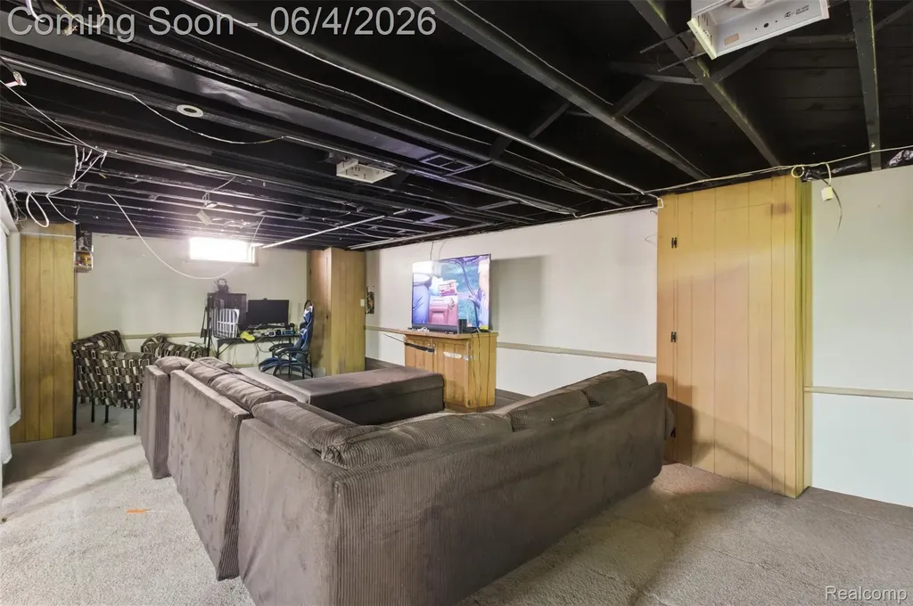 9615 Wormer Redford Charter Township MI 48239