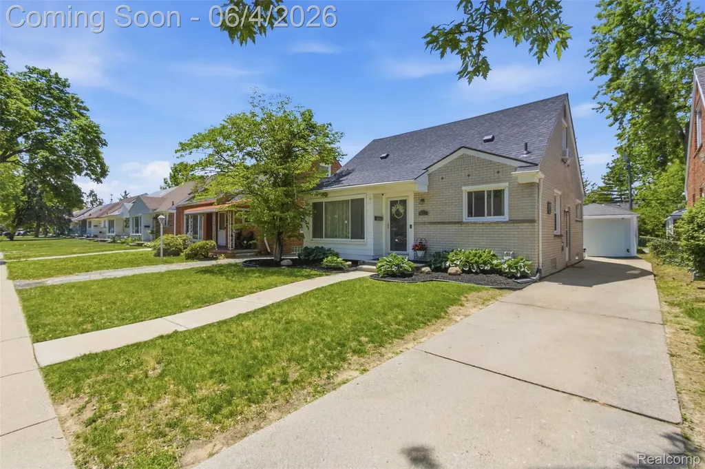 9615 Wormer Redford Charter Township MI 48239