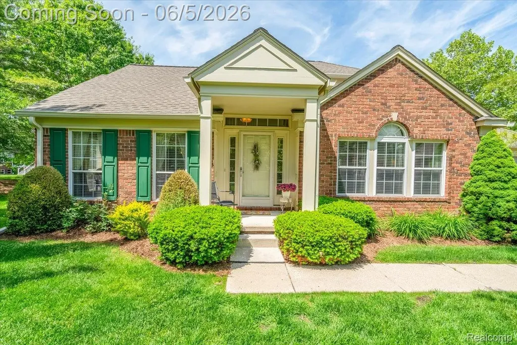 49105 Hawksburry Road Canton Charter Township MI 48188