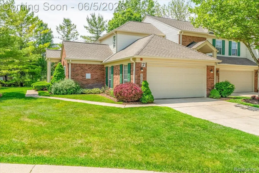 49105 Hawksburry Road Canton Charter Township MI 48188