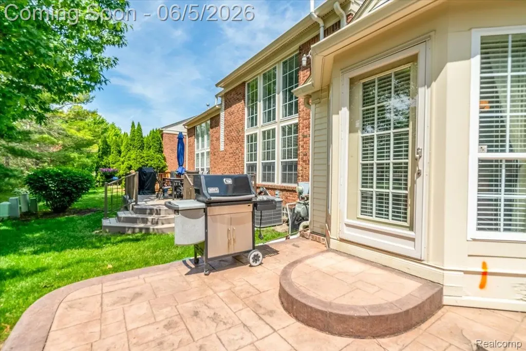 49105 Hawksburry Road Canton Charter Township MI 48188