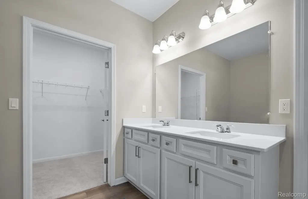 20601 West Kilburn Drive Macomb Township MI 48044