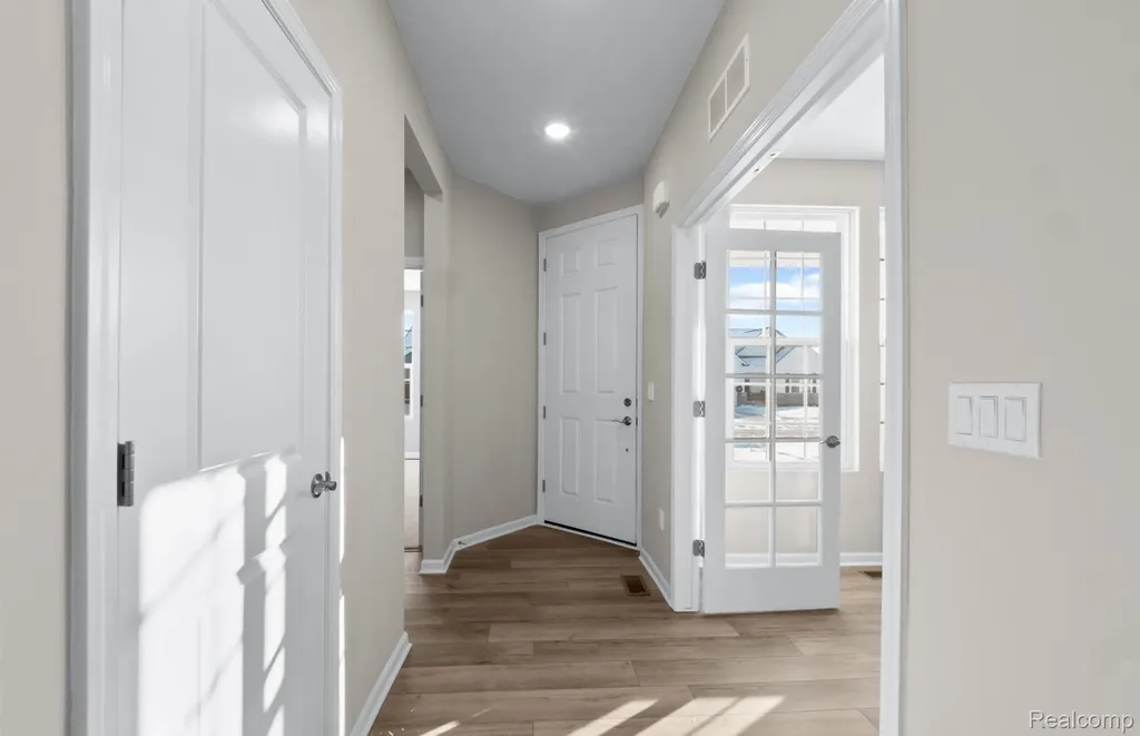 20601 West Kilburn Drive Macomb Township MI 48044