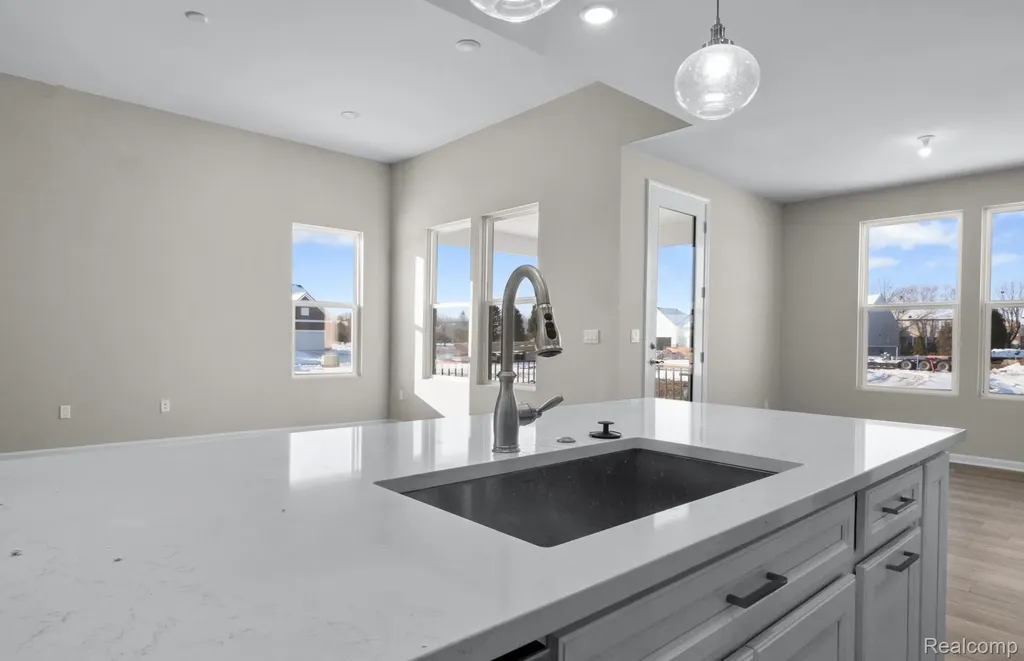 20601 West Kilburn Drive Macomb Township MI 48044