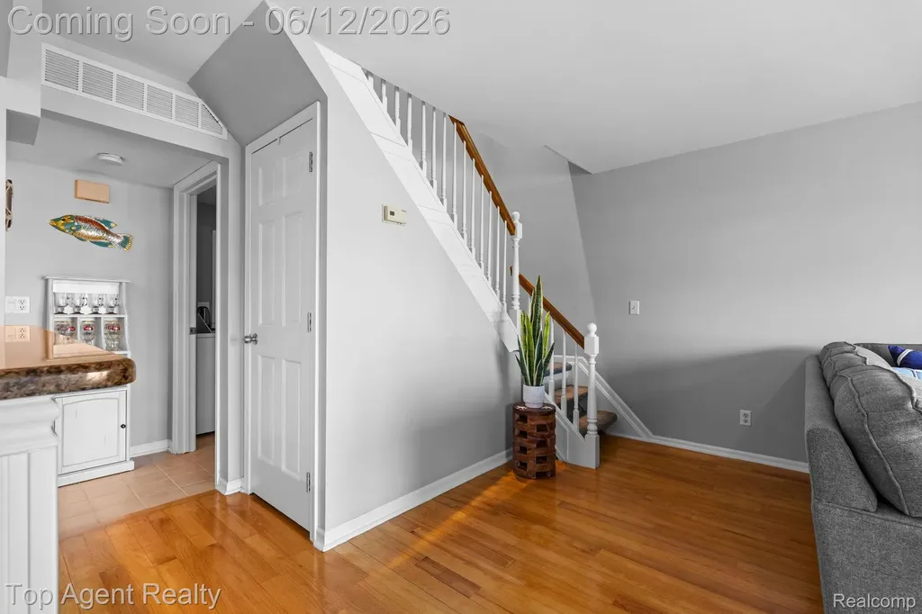 7214 Harbor Drive Clay Township MI 48001