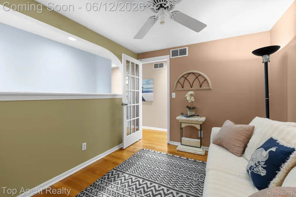 7214 Harbor Drive Clay Township MI 48001