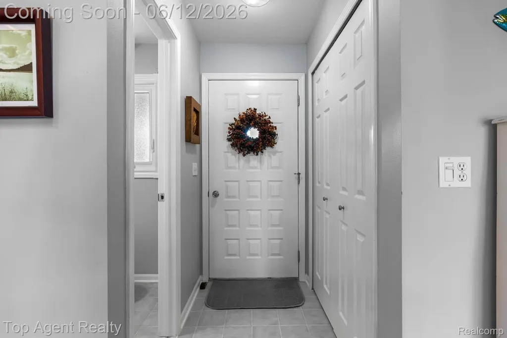 7214 Harbor Drive Clay Township MI 48001