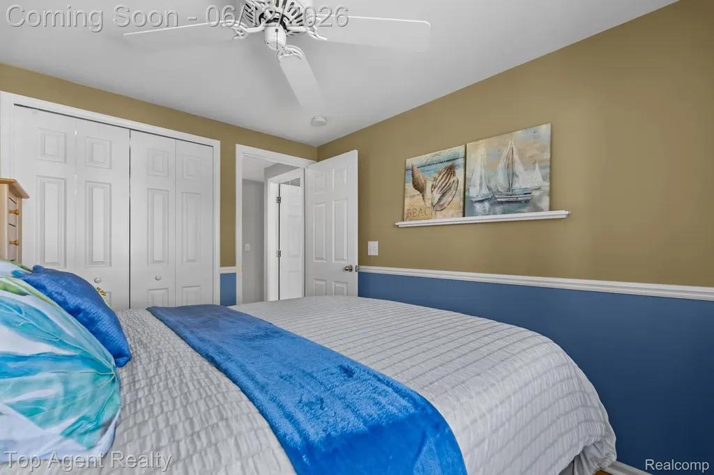 7214 Harbor Drive Clay Township MI 48001