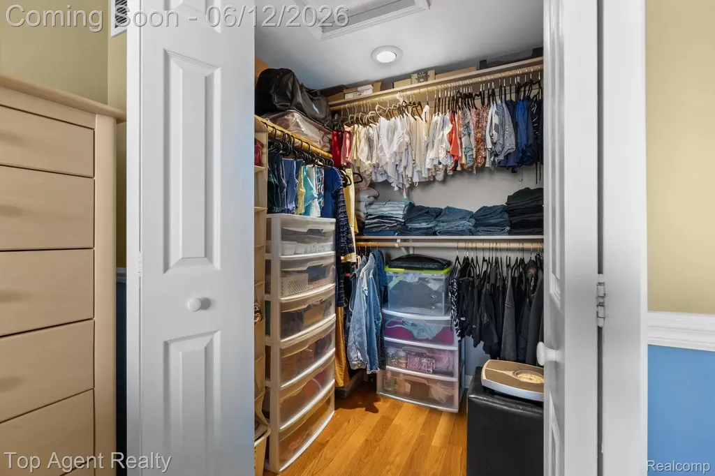 7214 Harbor Drive Clay Township MI 48001