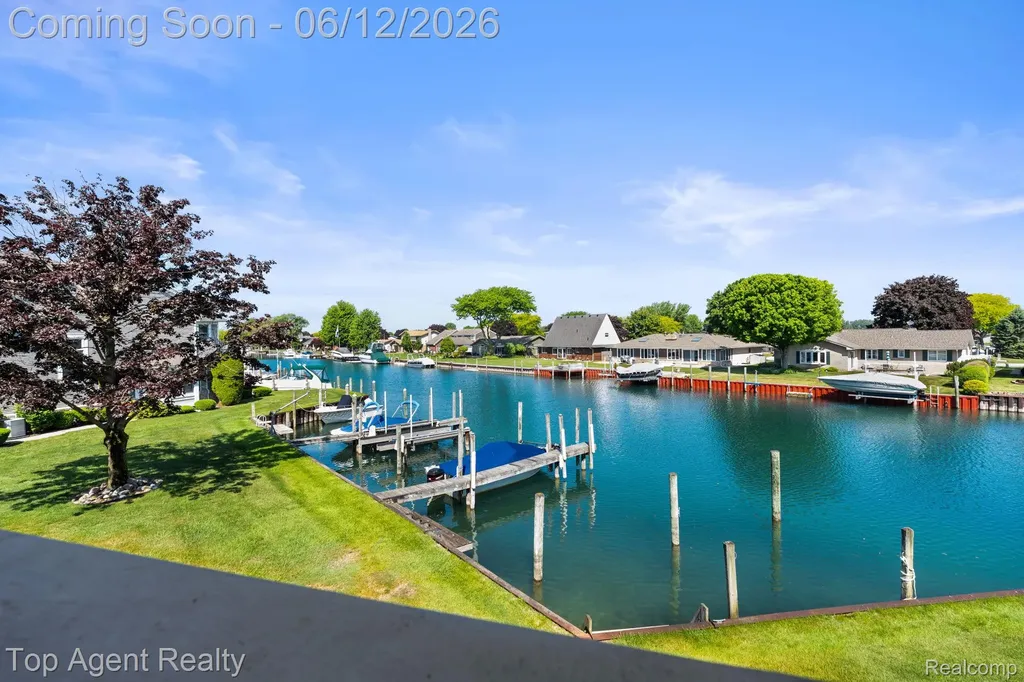 7214 Harbor Drive Clay Township MI 48001