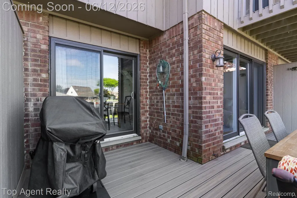 7214 Harbor Drive Clay Township MI 48001