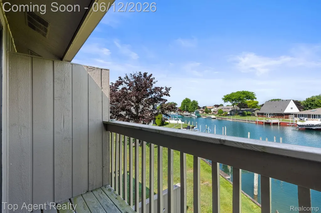 7214 Harbor Drive Clay Township MI 48001