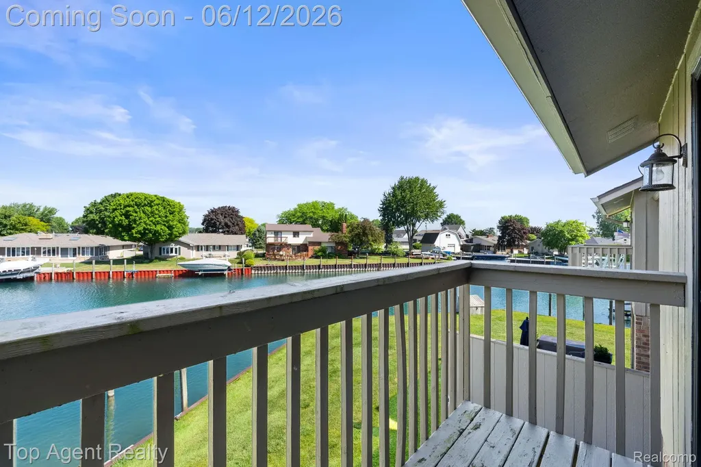 7214 Harbor Drive Clay Township MI 48001