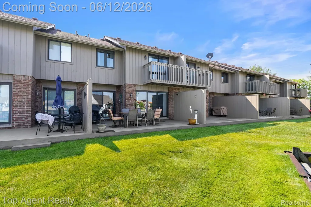 7214 Harbor Drive Clay Township MI 48001