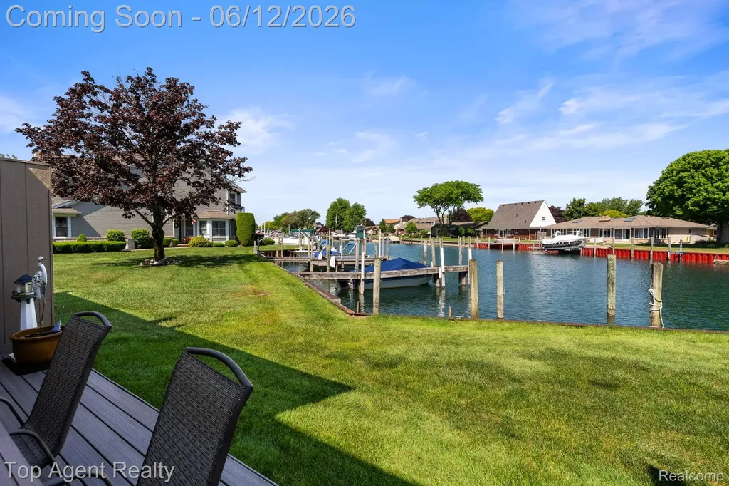 7214 Harbor Drive Clay Township MI 48001