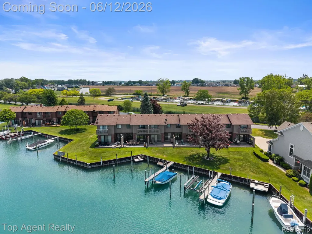 7214 Harbor Drive Clay Township MI 48001