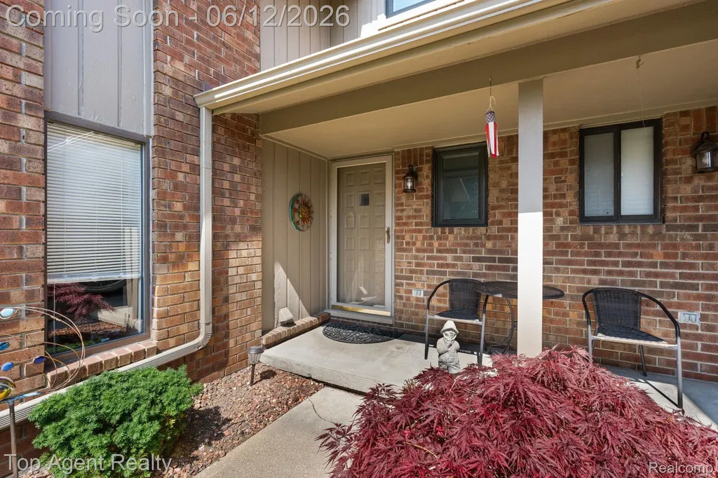 7214 Harbor Drive Clay Township MI 48001