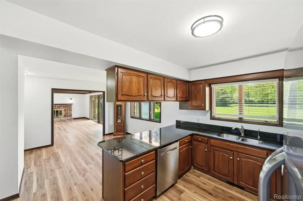 29940 29 Mile Road Lenox Township MI 48048