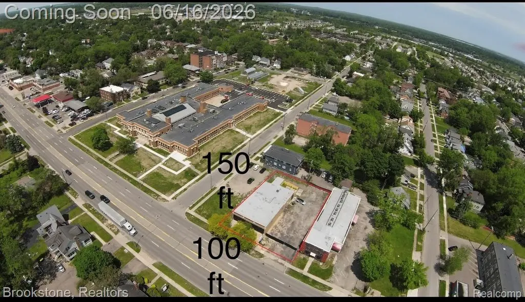 606 W Huron Street Pontiac City MI 48341