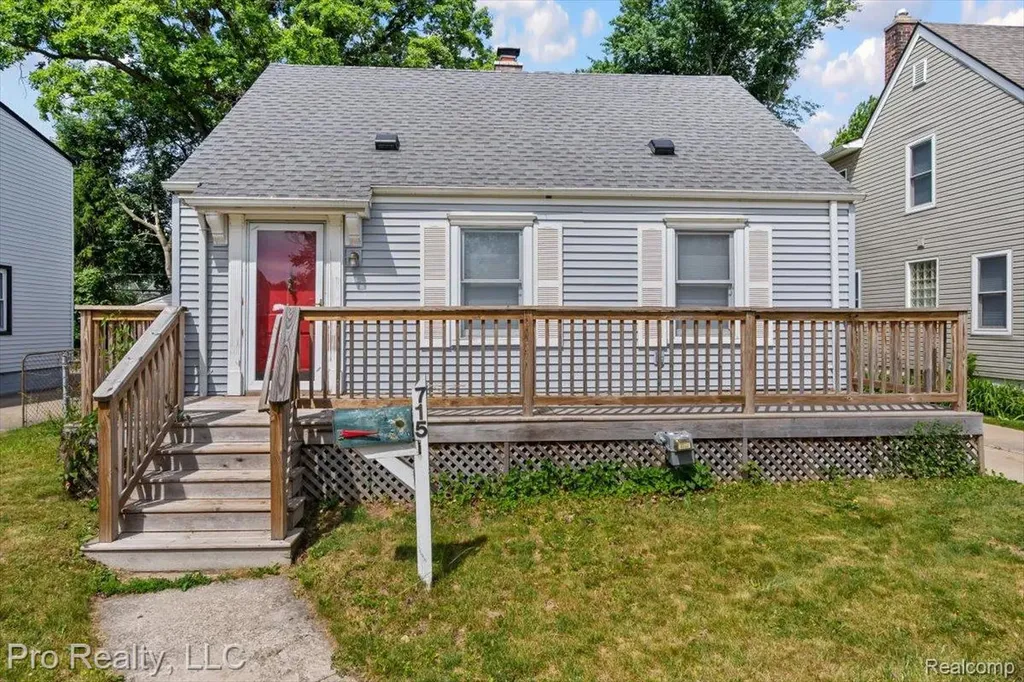 715 N Altadena Avenue Royal Oak City MI 48067
