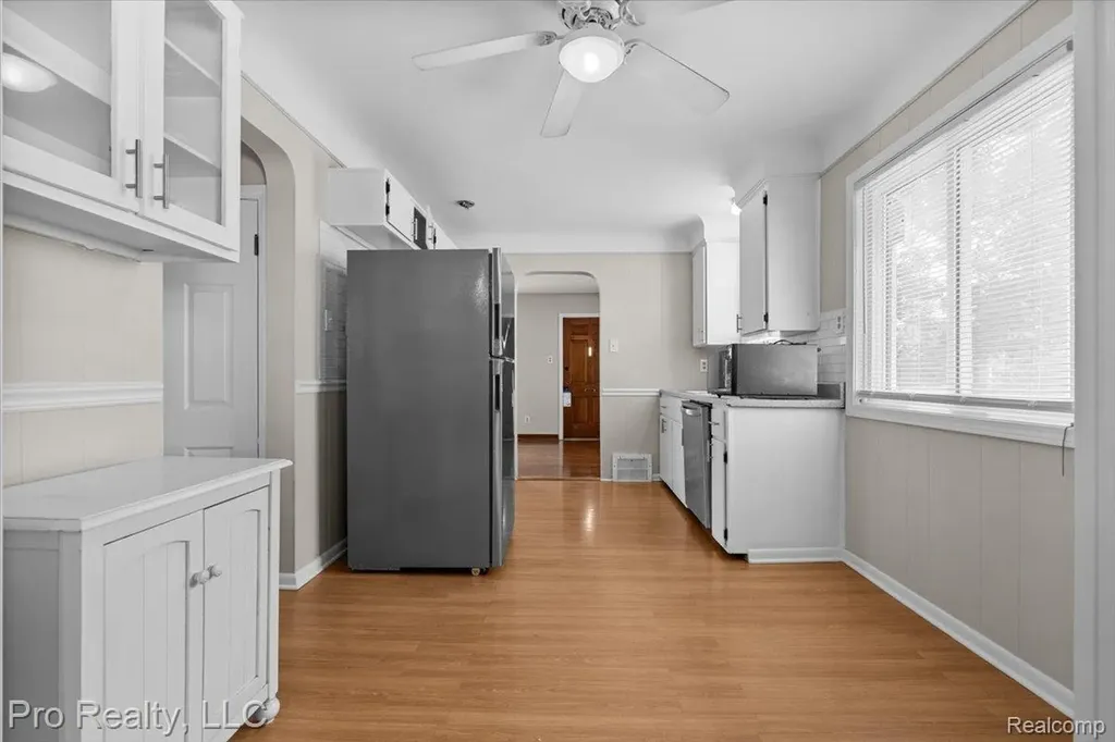715 N Altadena Avenue Royal Oak City MI 48067