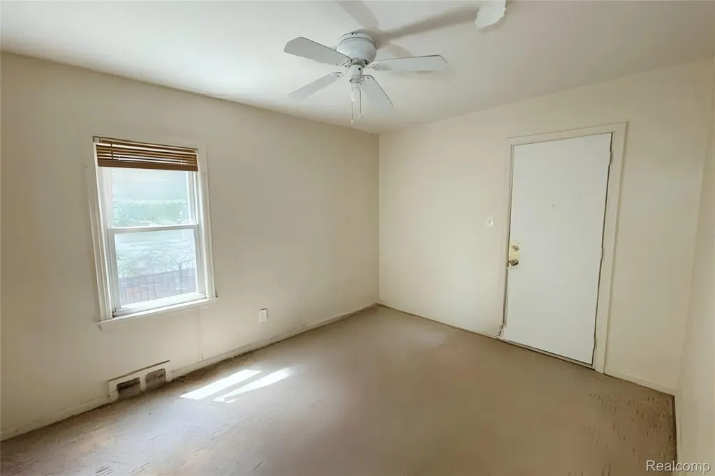 15769 Saint Marys Street Detroit City MI 48227