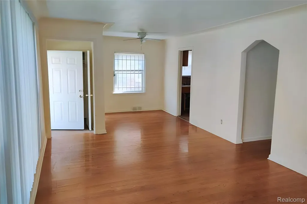 15769 Saint Marys Street Detroit City MI 48227