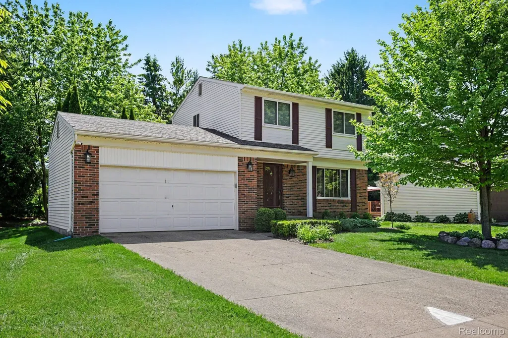 1683 Dancer Drive Rochester Hills City MI 48307
