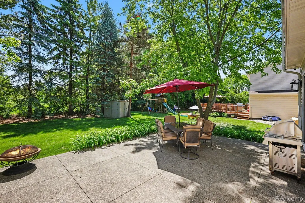 1683 Dancer Drive Rochester Hills City MI 48307