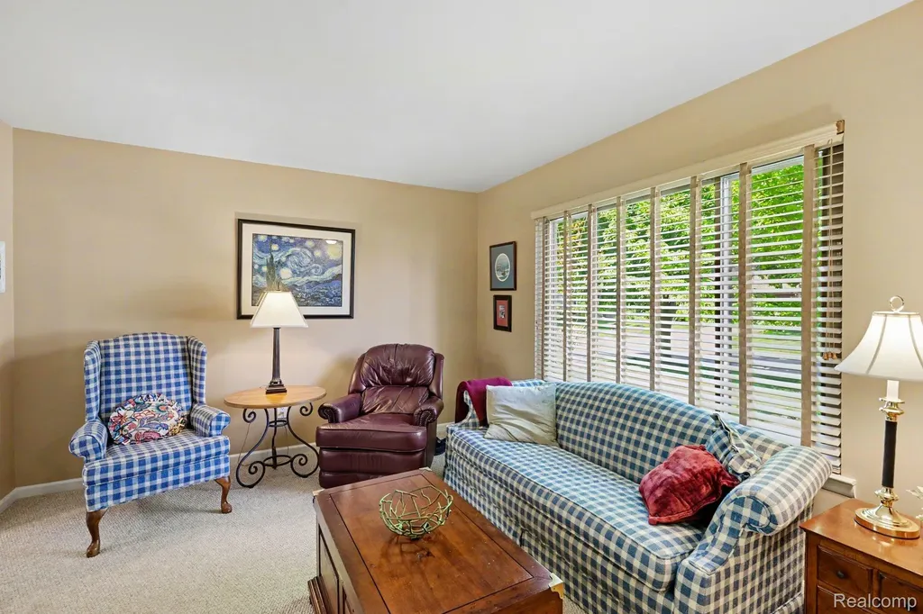 1683 Dancer Drive Rochester Hills City MI 48307