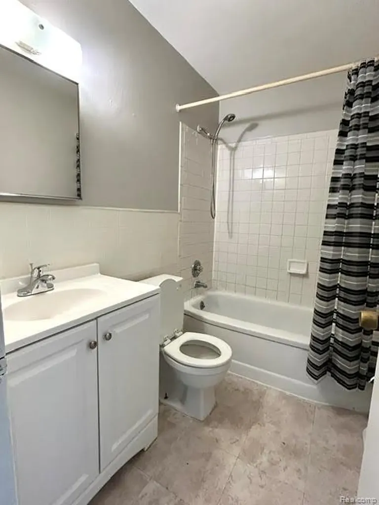 27699 Brettonwoods Street Madison Heights City MI 48071
