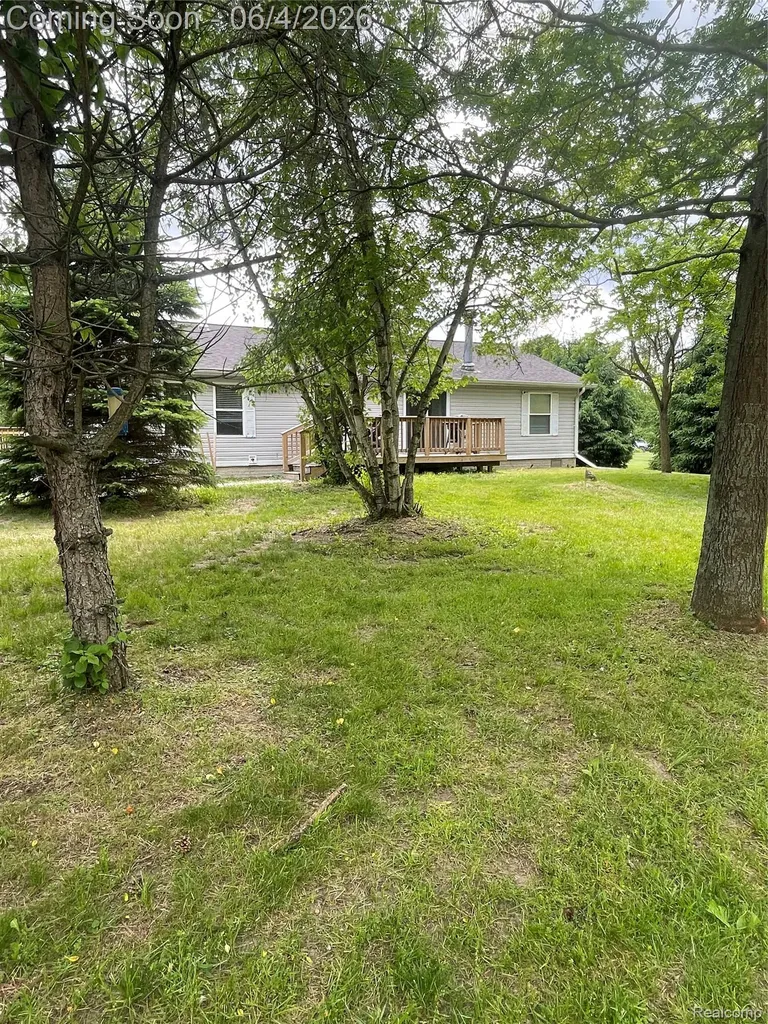 48261 Roy Court Sumpter Township MI 48111