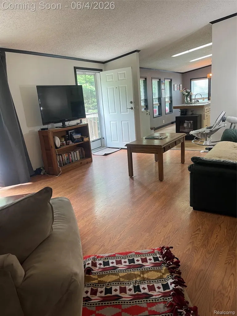 48261 Roy Court Sumpter Township MI 48111