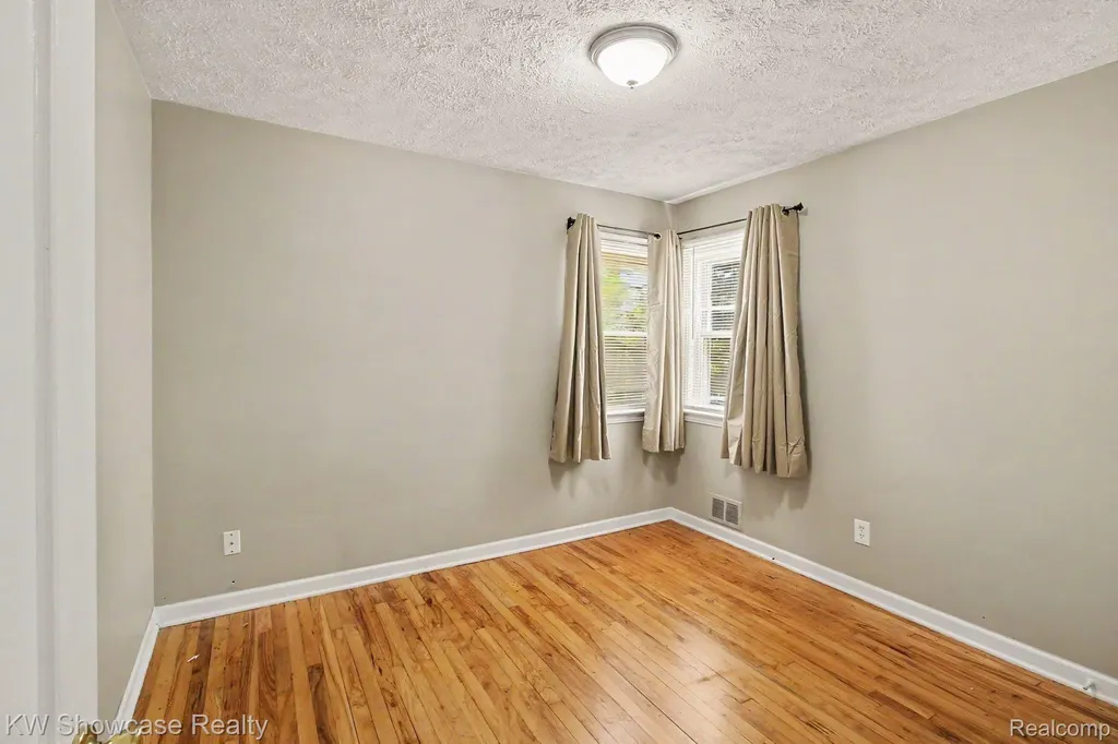 141 Kissane Avenue Brighton City MI 48116