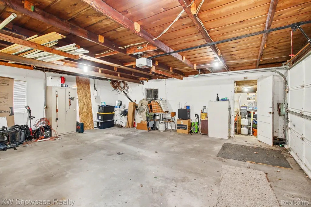 141 Kissane Avenue Brighton City MI 48116