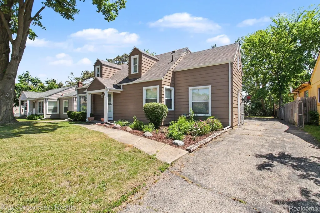 141 Kissane Avenue Brighton City MI 48116