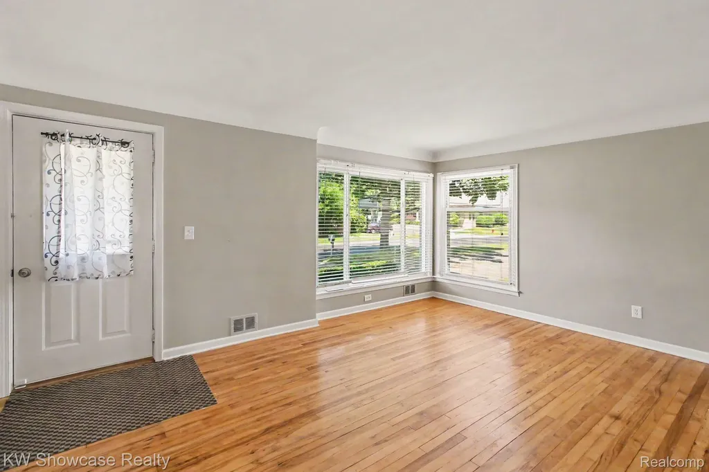 141 Kissane Avenue Brighton City MI 48116