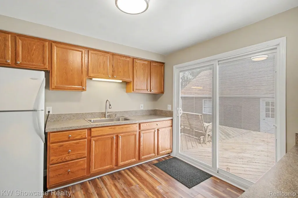 141 Kissane Avenue Brighton City MI 48116