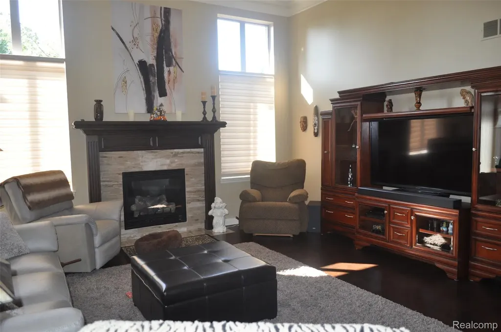 62735 Franklin Park Drive Washington Township MI 48094