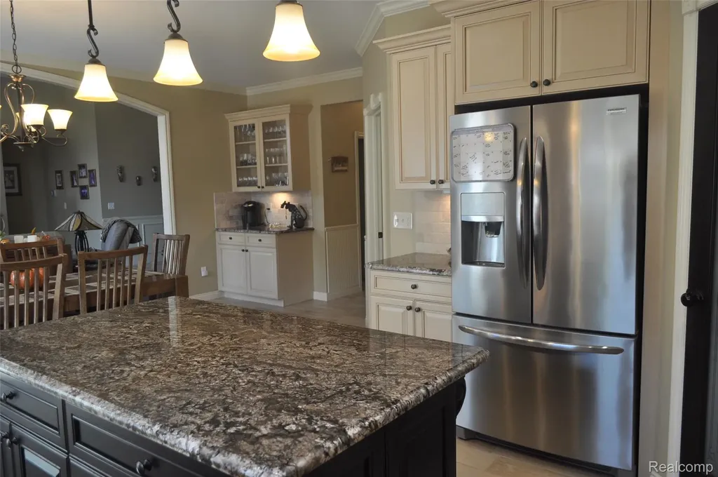 62735 Franklin Park Drive Washington Township MI 48094