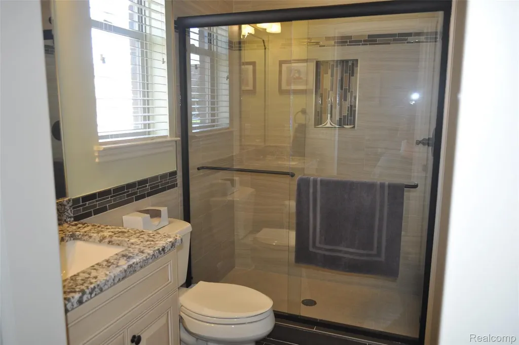62735 Franklin Park Drive Washington Township MI 48094
