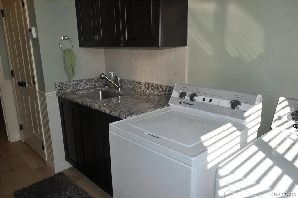 62735 Franklin Park Drive Washington Township MI 48094