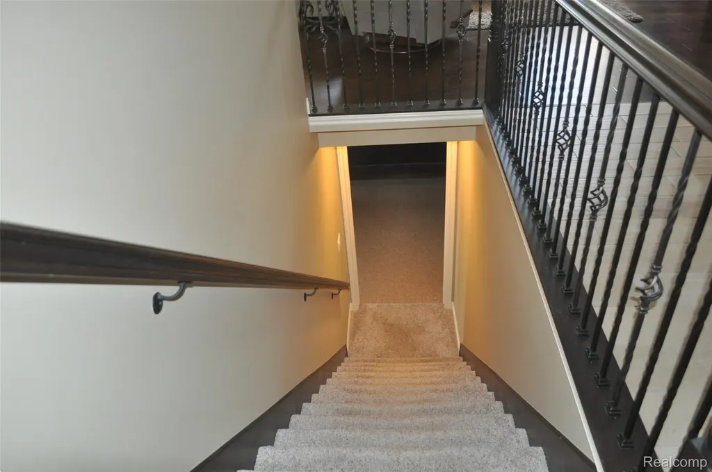 62735 Franklin Park Drive Washington Township MI 48094