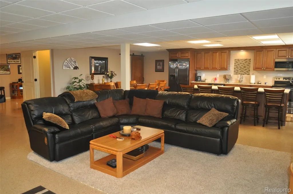 62735 Franklin Park Drive Washington Township MI 48094